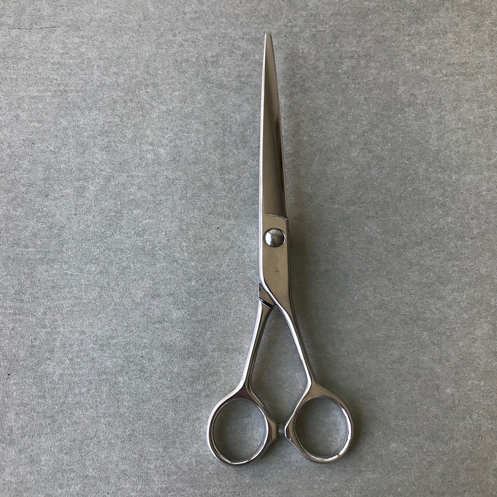 Japanese Hair Scissors Professionally Sharpened preowned Finger rest missing