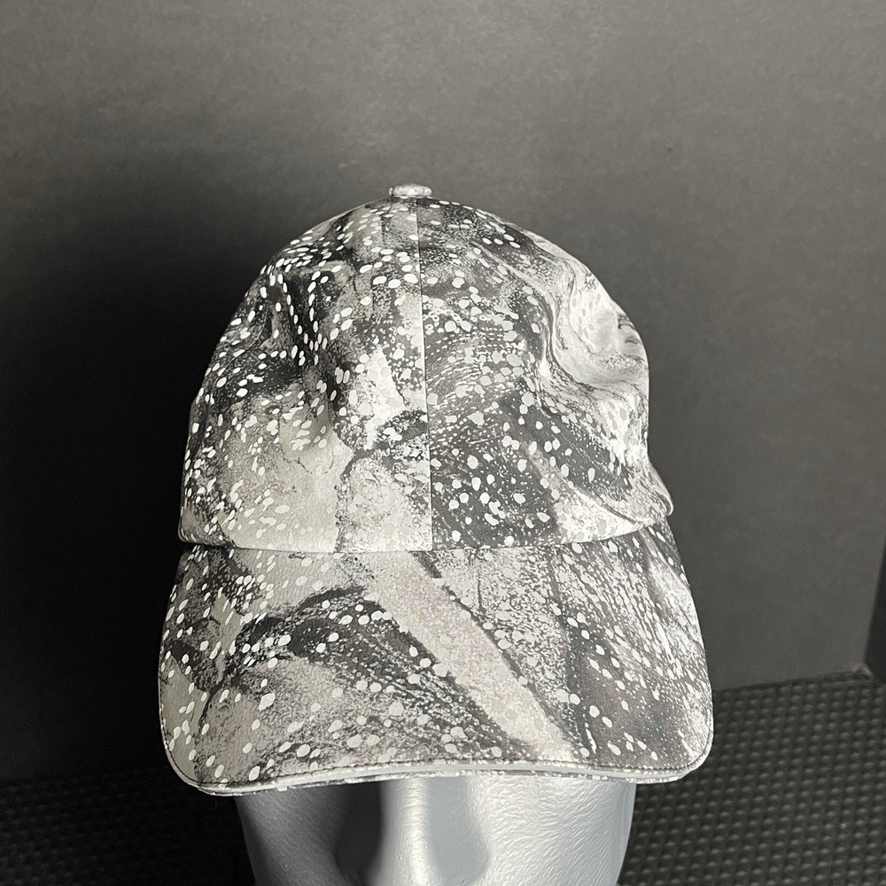 Lululemon Fast Free Run Hat Camo Rhino Grey Hook Loop Closure Reflective
