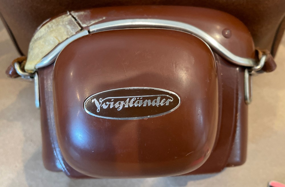 Vintage Voigtlander Dynamatic camera with camera case & bag