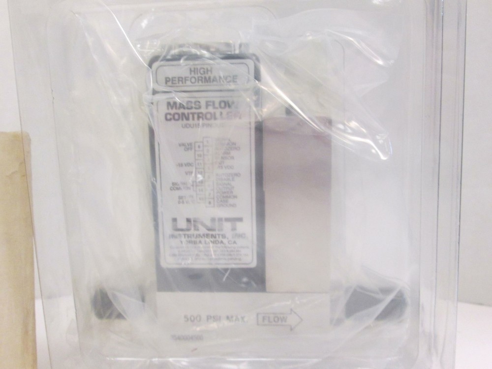Unit UFC-1100A Mass Flow Controller MFC, NF3, 300 SCCM