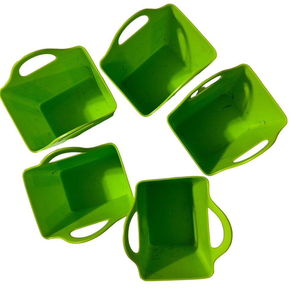 Semi-Flexible Small Plastic Totes