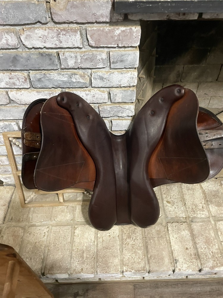 Prestige English Saddle