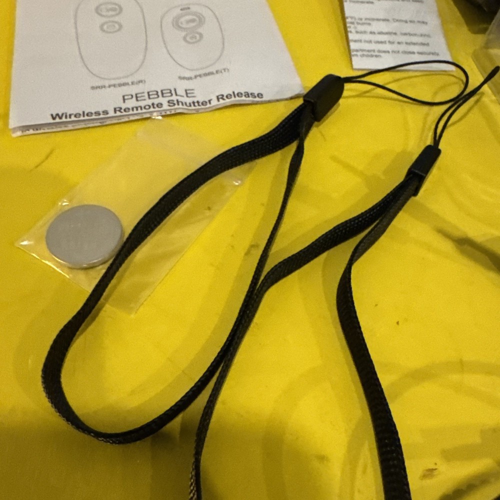 Aodelan SRR Pebble Remote Control Wireless Shutter Controller for Canon Camera