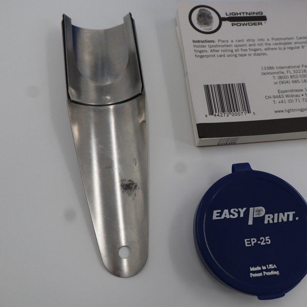 Lightning Powder 2-5000 Postmortem Fingerprint Kit Forensic Science Blue Case