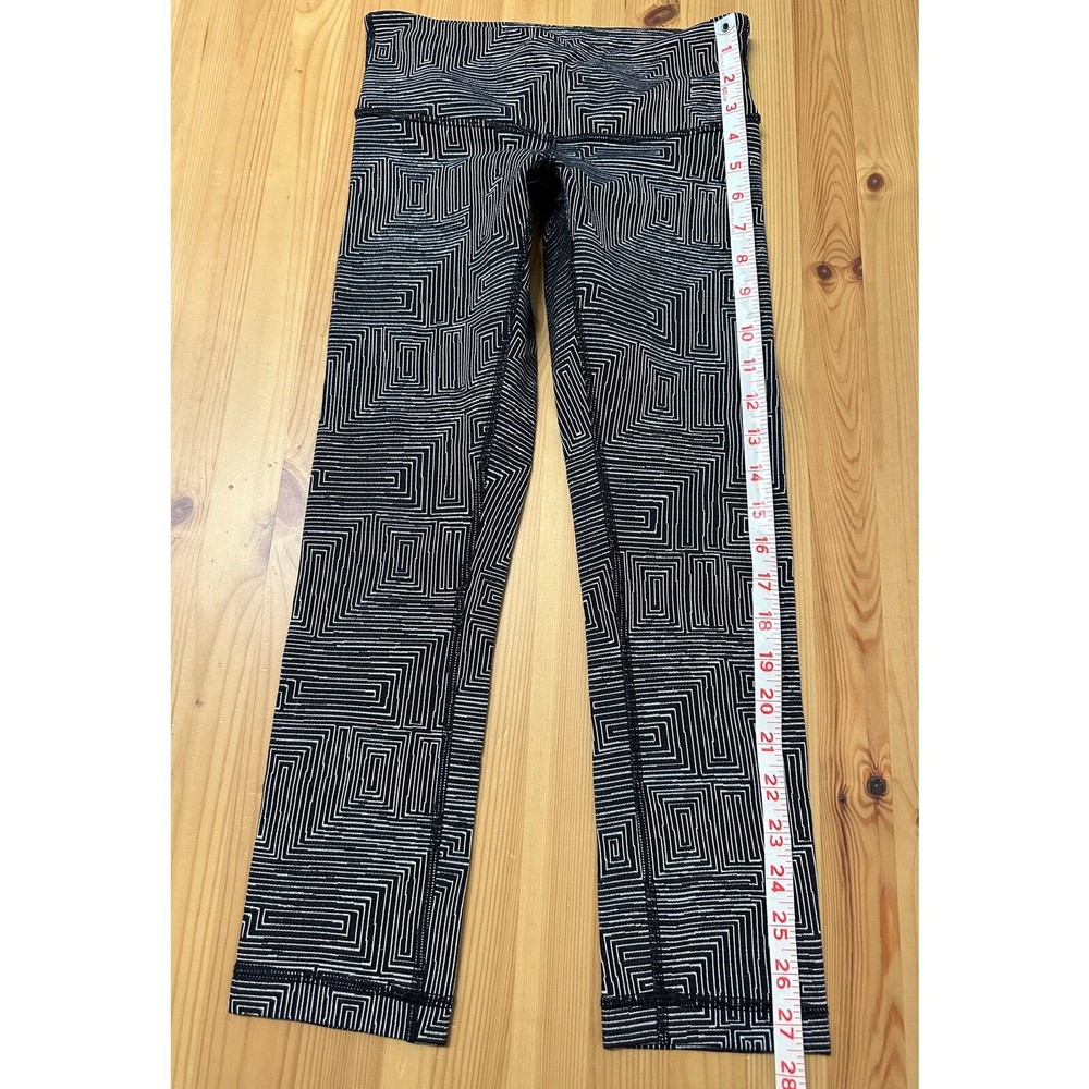 Lululemon Womens Leggings Size 2