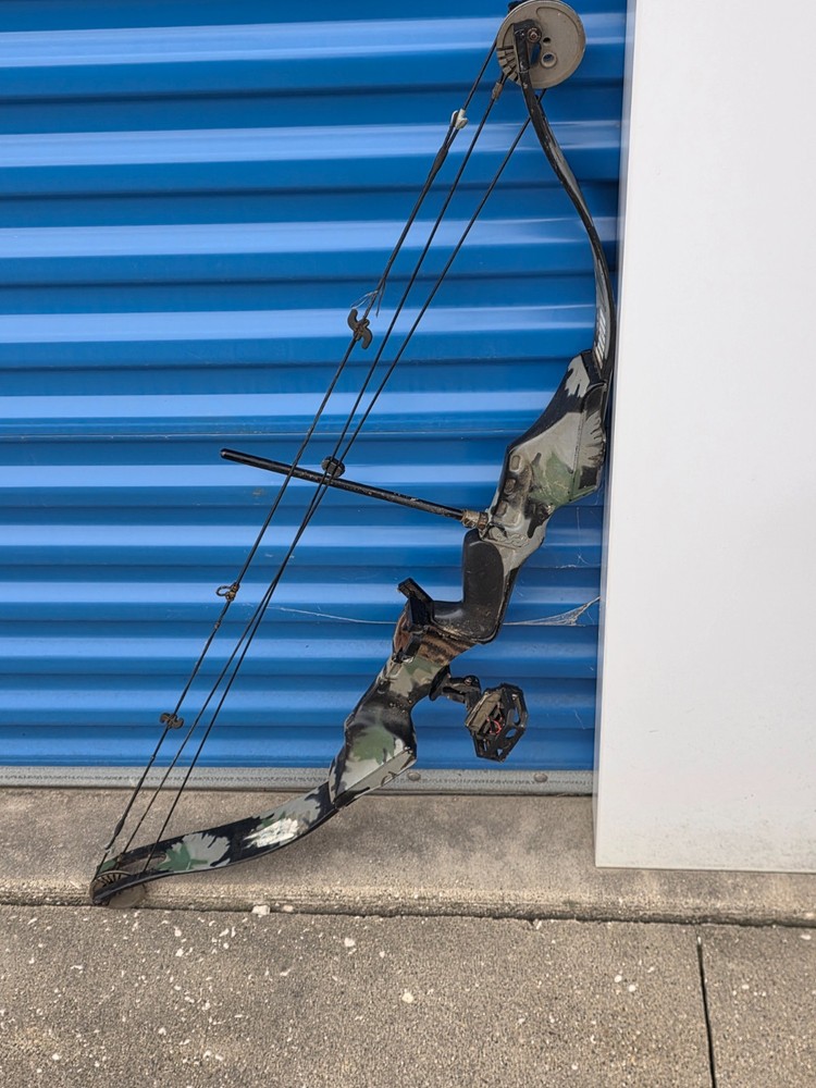 210lbs drew bow camouflage hunting bow