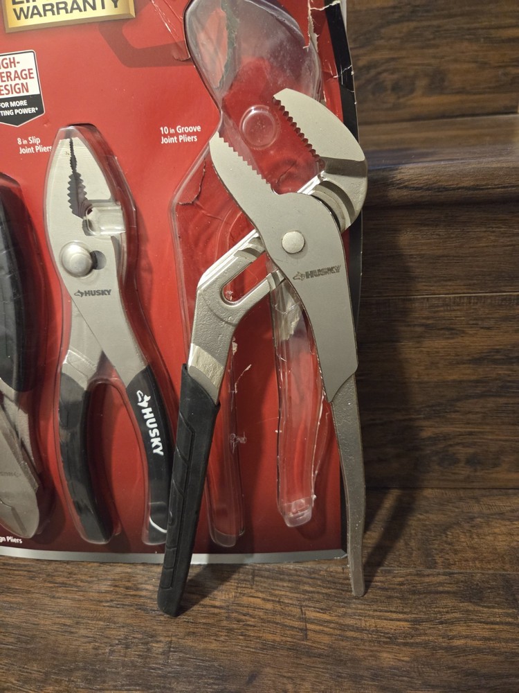 Husky 4-Piece Pliers Set..