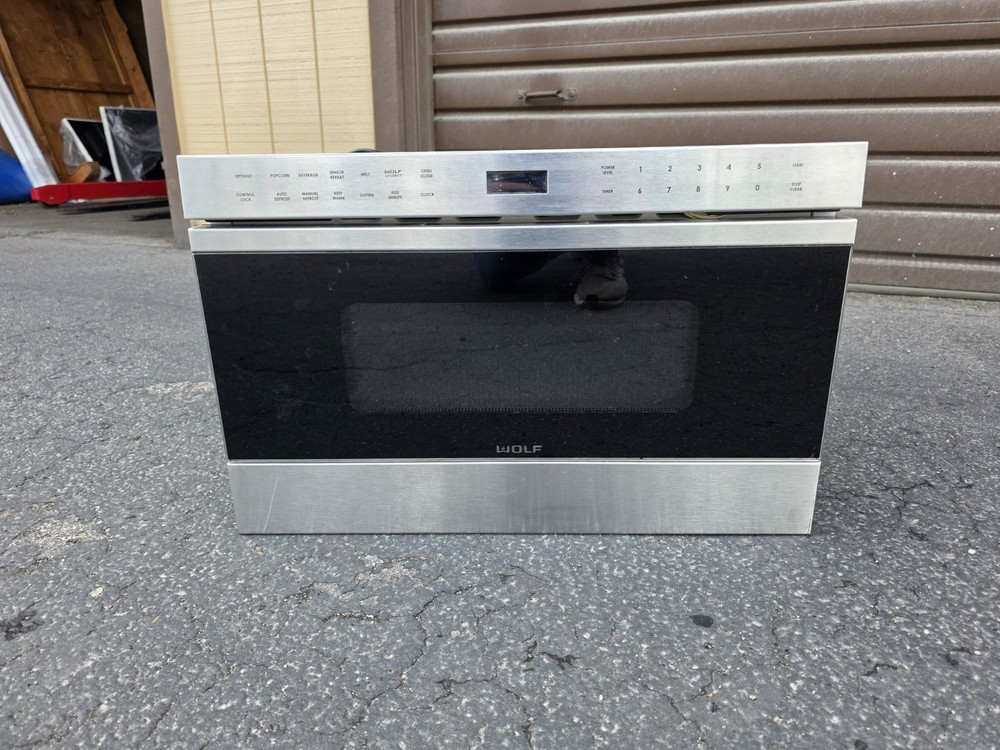 Wolf 24″ Transitional Drawer Microwave MD24TE/S Excellent Condition Works Great