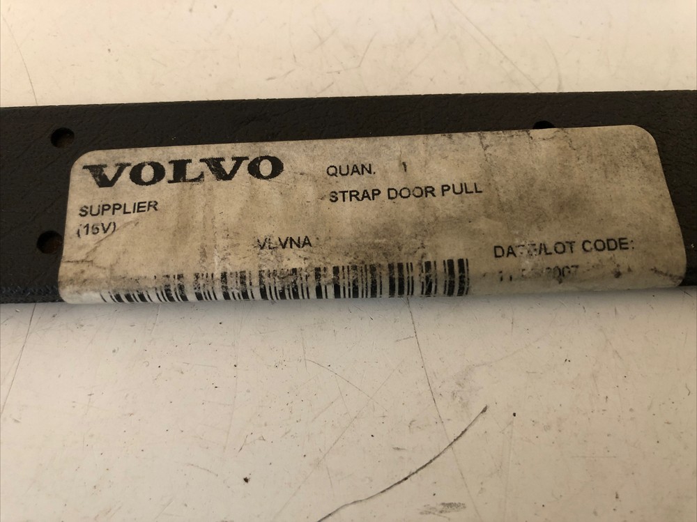 GENUINE VOLVO STRAP DOOR PULL 3080880 NEW OEM