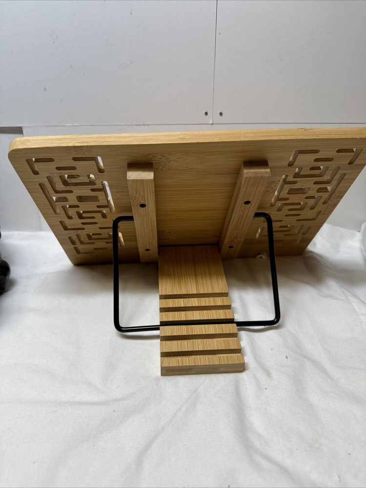 Adjustable Bamboo Bookrest - Lightweight Holder for Music Sheets & Textbooks