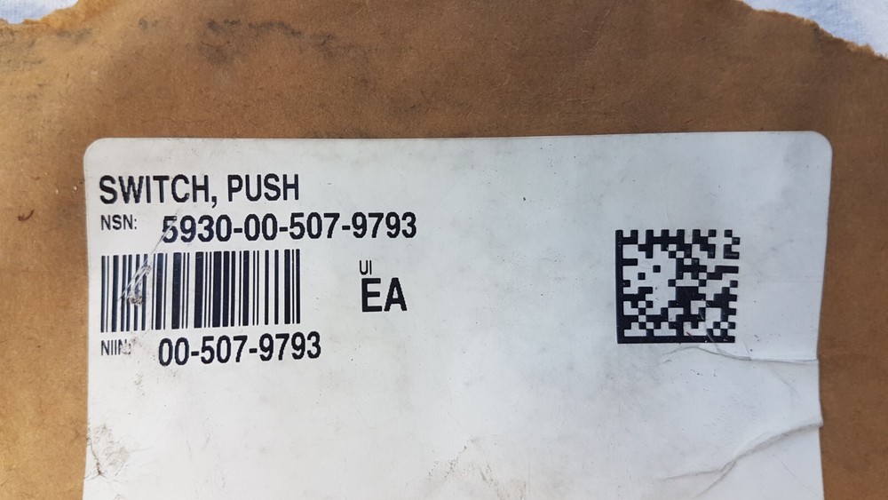 Saint Switch ML-1180 snap action Switch 8552 - Unused