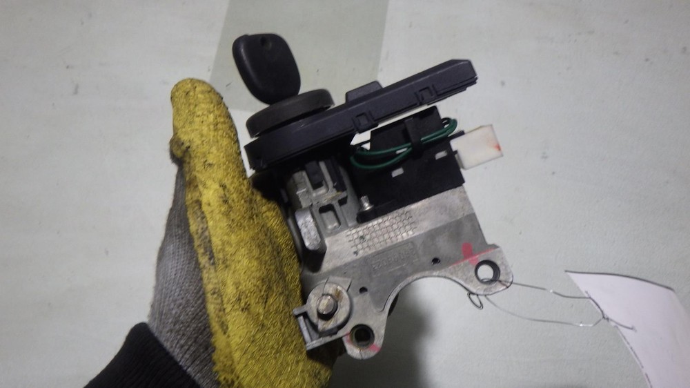 10 CHEVROLET IMPALA Ignition W/Key