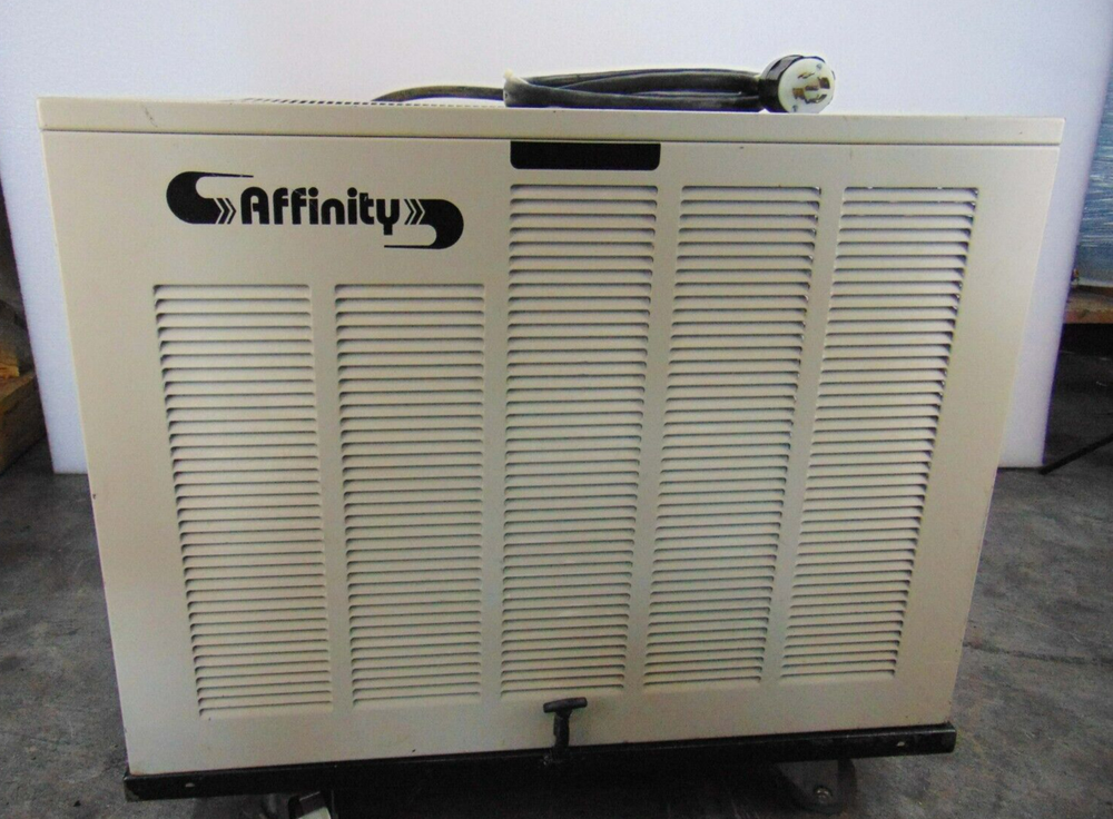 Affinity FEW-004.I.CD41CD Chiller Water Cooled *used working