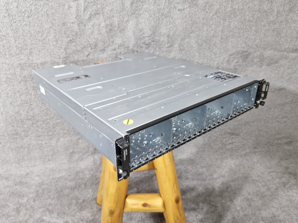 Dell Compellent SC220 24-Bay 2.5 SAS Storage Array 2x EMM 2x 700W PSU