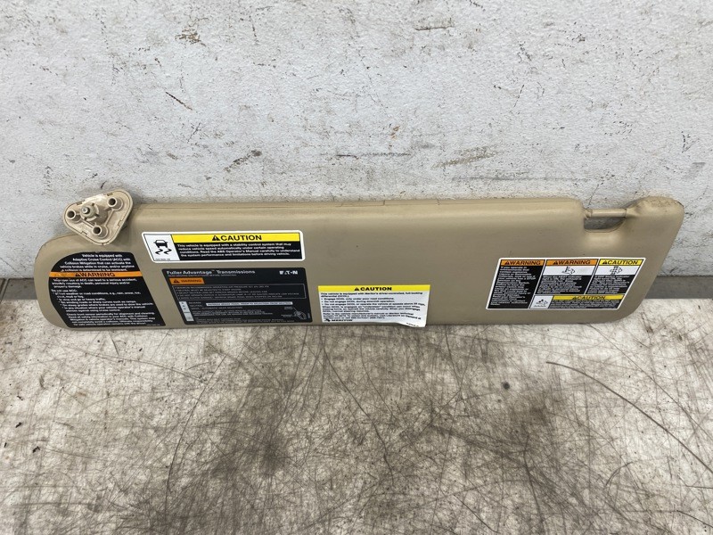2018 Kenworth T680 Visor (654-10838)
