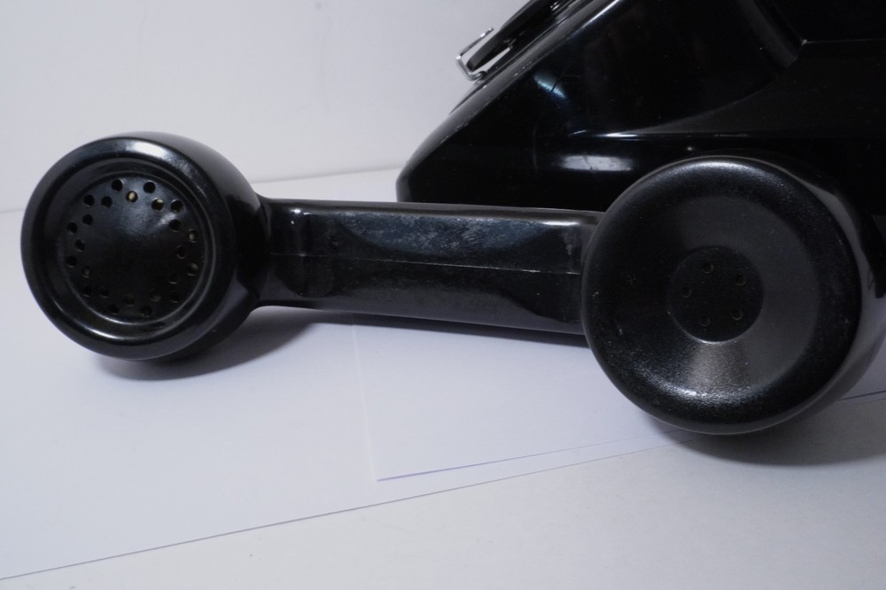 Nice Original AUTOMATIC ELECTRIC Black A/E 80 Deskset Sold AS IS & Untested