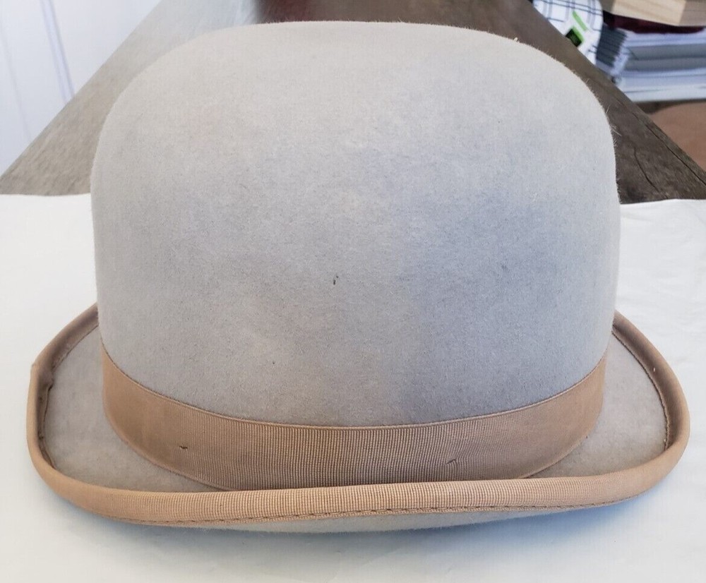 Gray Le Cheval Saddleseat Derby, size 6 3/4