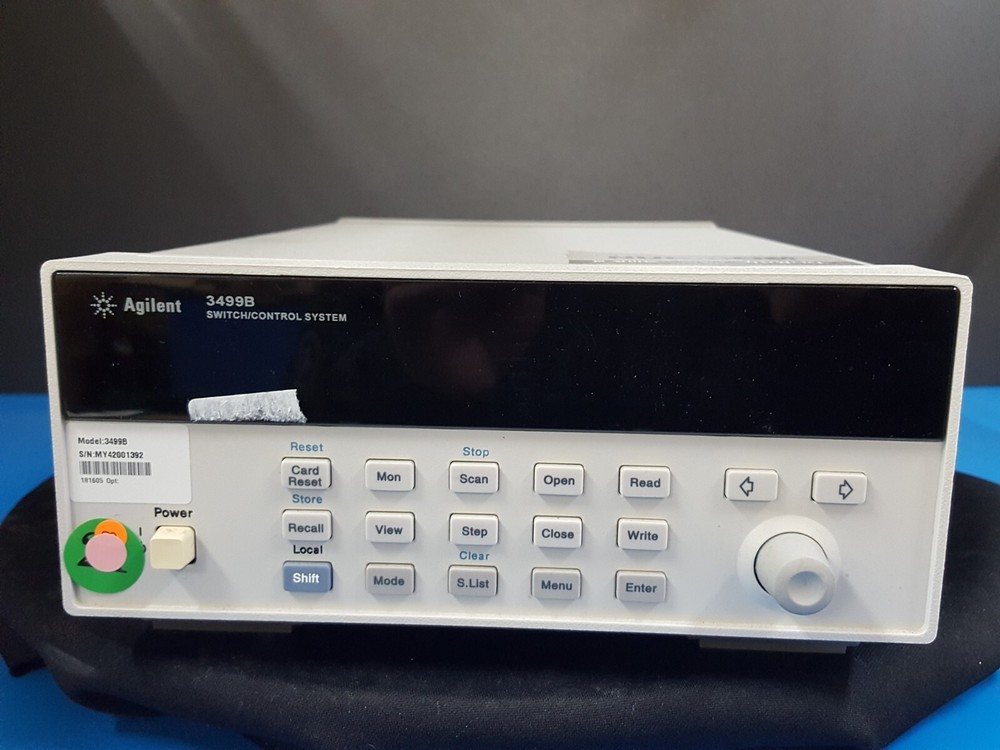 Agilent 3499B: Switch / Control System Main Frame (1392)
