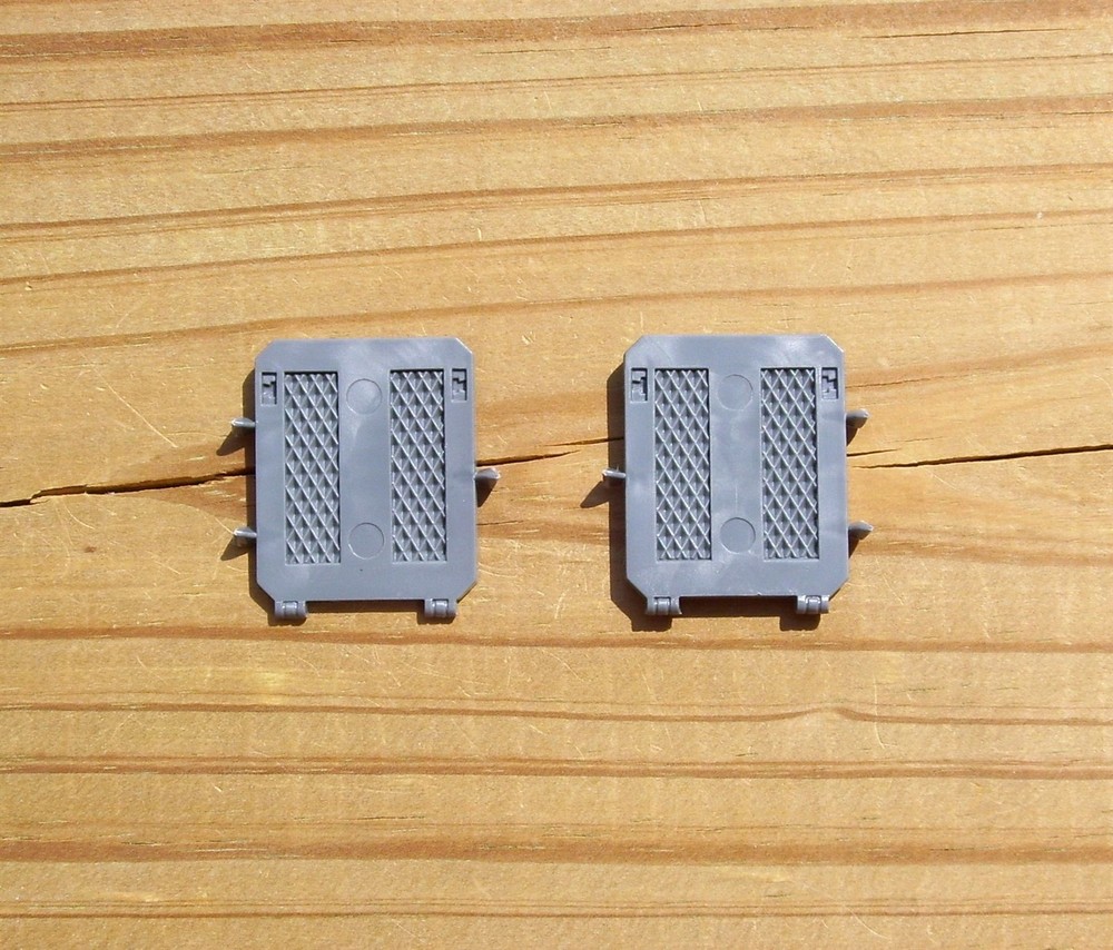 40K Space Marines Rhino Rhino Side Doors Bits