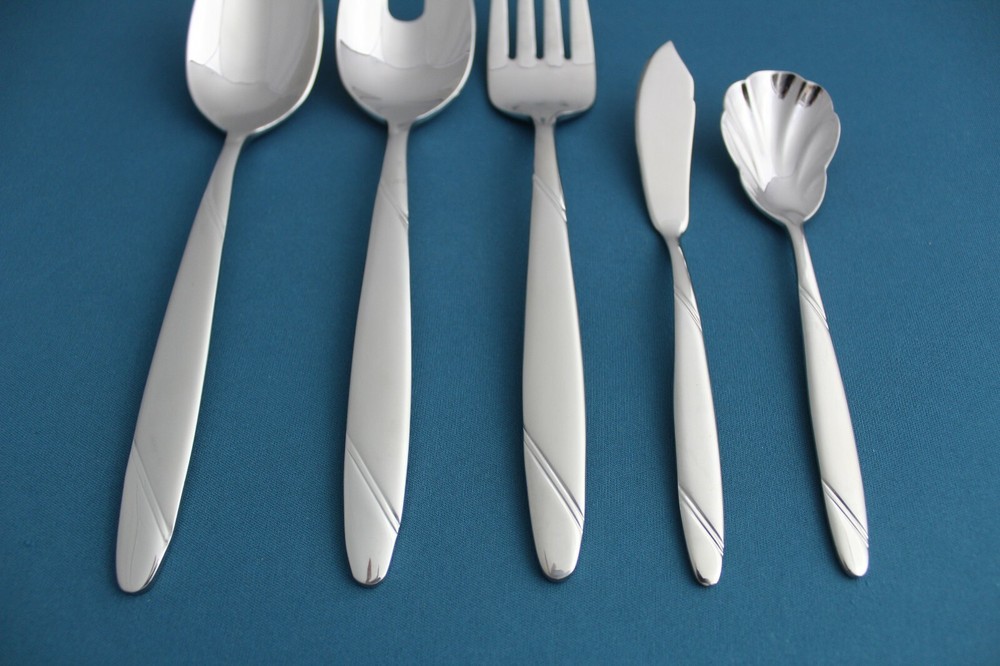 Oneida RISOTTO Serving (5pc Set) Tablespoon Pierced Fork 18/10 Stainless NEW
