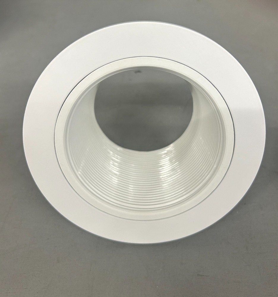 ELITE LIGHTING 4" UNIVERSAL WHITE TRIM  B401W/WH