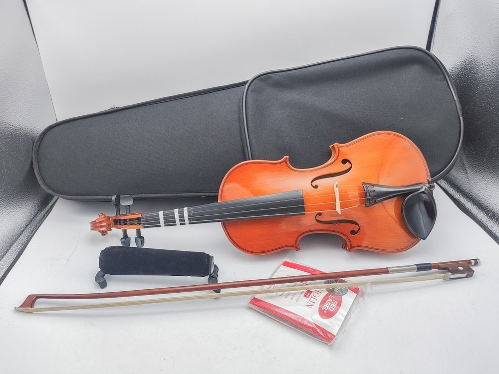 Unbranded 1/2 Size Violin w/ Case & Bow