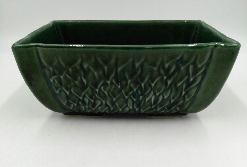 Green Vintage Leaf Design 76-USA Marked Art Pottery Rectangular Planter
