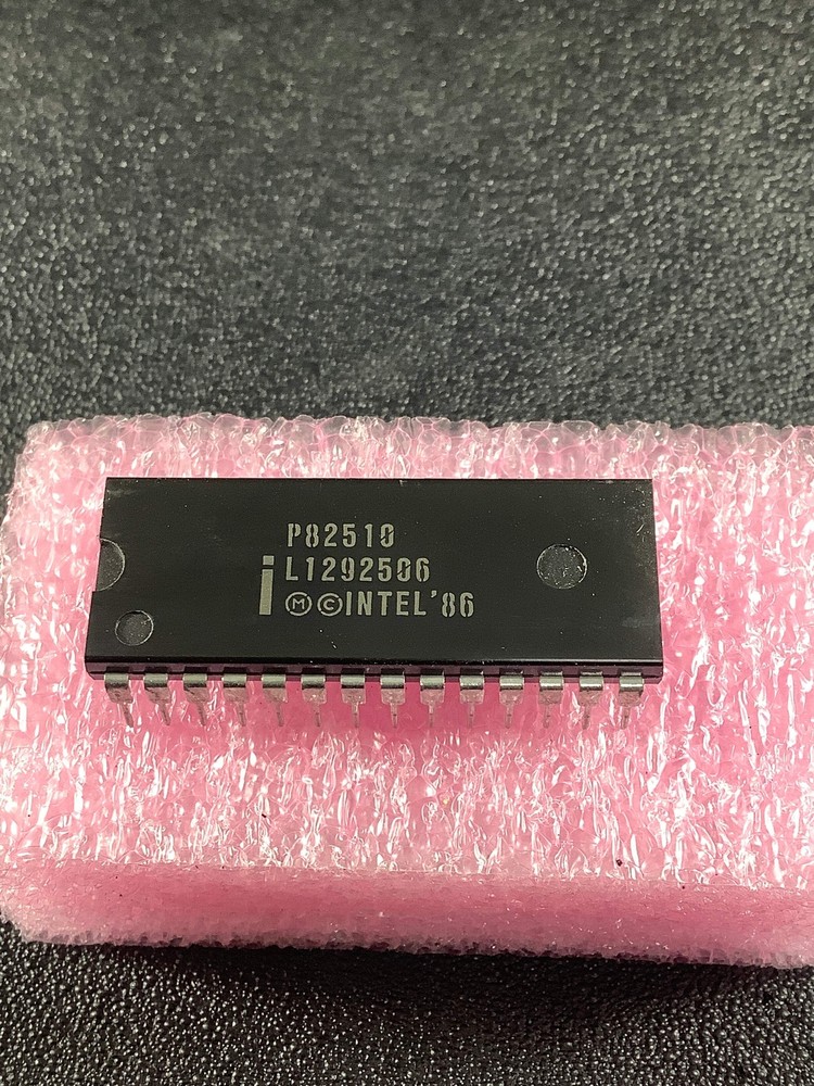 P82510 - INTEL - Asynchronous Serial Controller