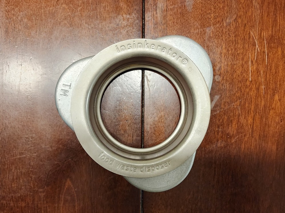 Insinkerator Garbage Disposal 3-Bolt Mount Sink Flange