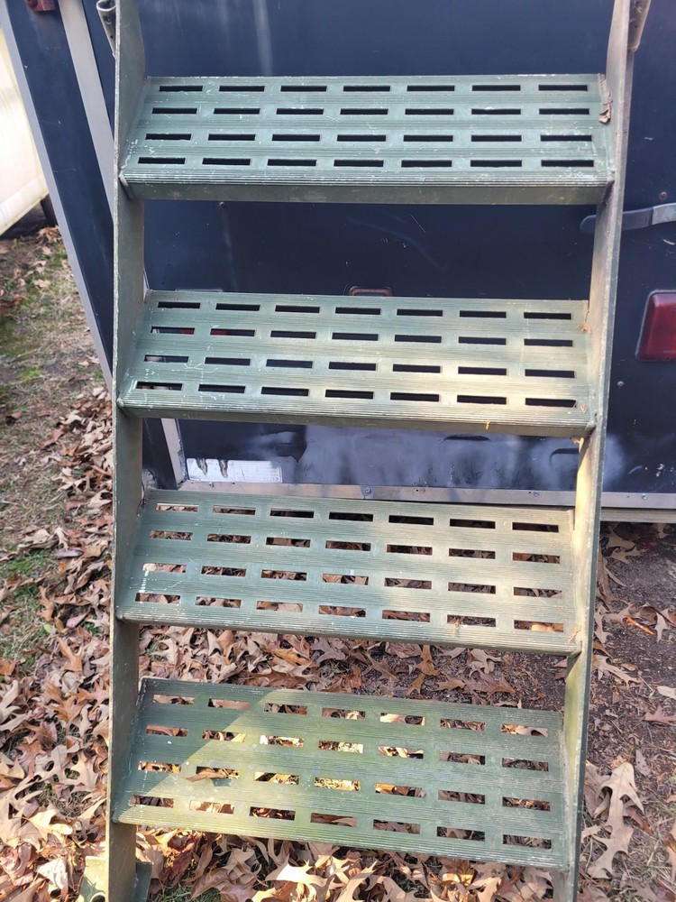 LMTV Boarding Ladder