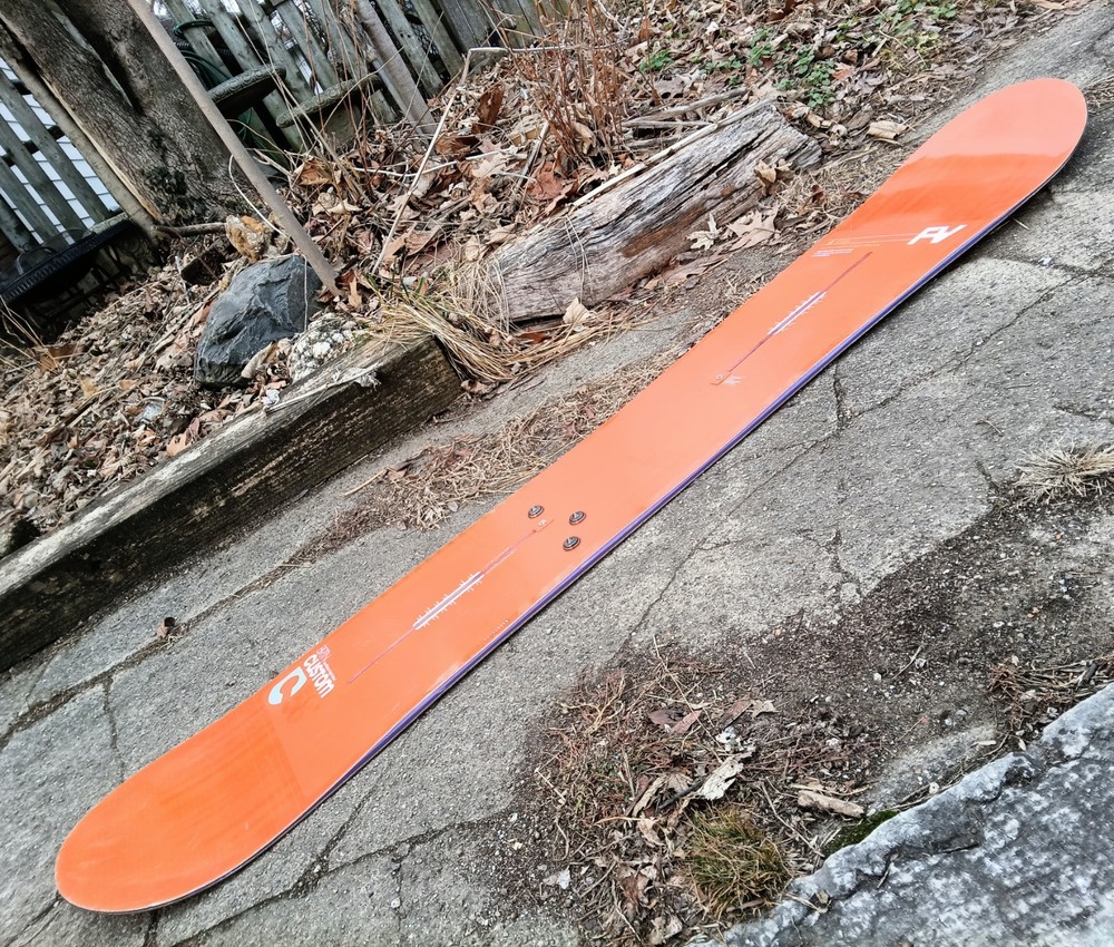 Nice Burton Custom 58W Flying V Snowboard