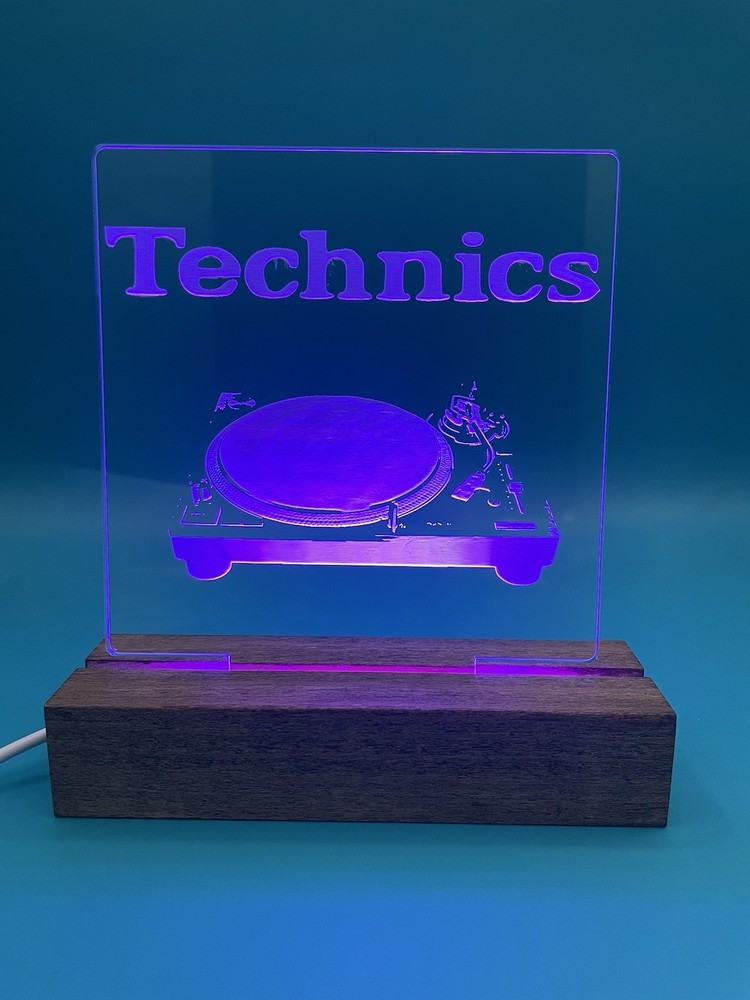 Technics SL-1200M3D Quartz Direct Drive Turntable LED Sign