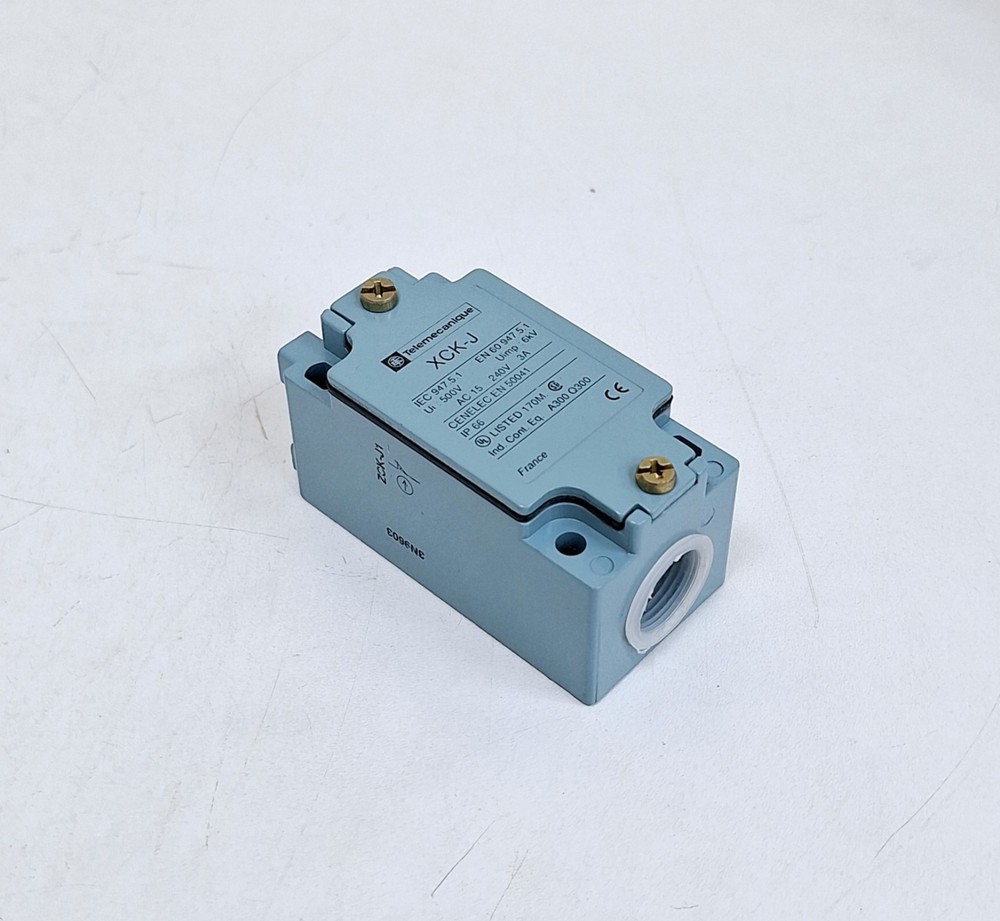 Telemecanique XCK-J Limit Switch