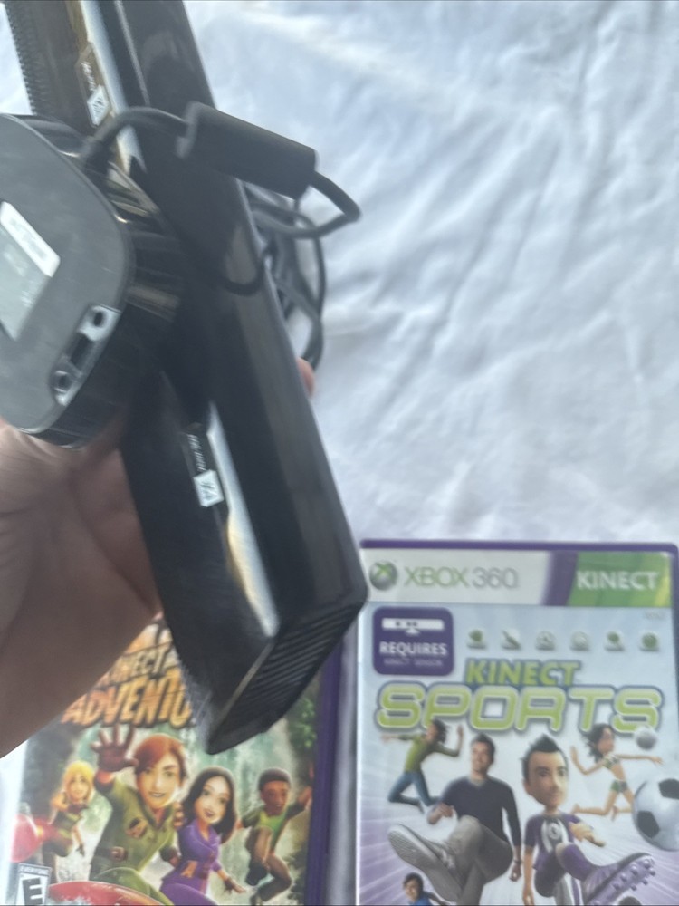 Microsoft Xbox 360 Kinect Connect Motion Sensor Bar W/ 4 Games!