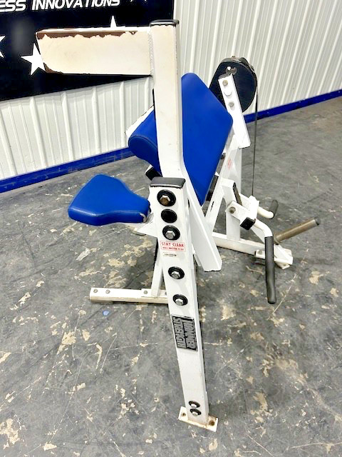 Hammer Strength | Plate Loaded Bicep Curl