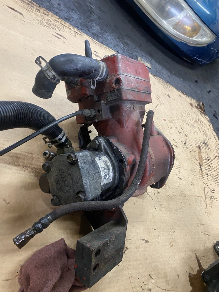 2009 8.3 ISL Cummins Air Compressor ML1N19