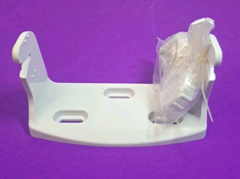 Standard Horizon GX1000s Mounting Bracket + Knobs – White