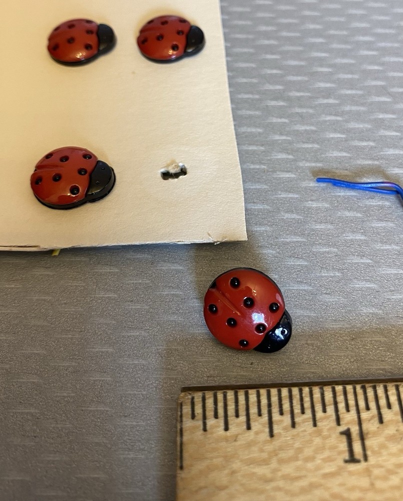 Vintage Ladybug Snap Together Buttons Plastic 2-pc Red Black Realistic Set 12