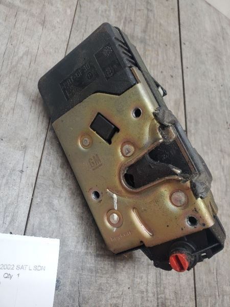 SAT L SDN 2002 Driver Left Rear Door Latch 75989