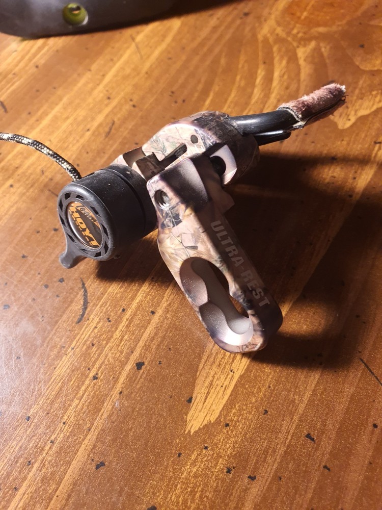 Hoyt Quality Archery Design Camo Rest