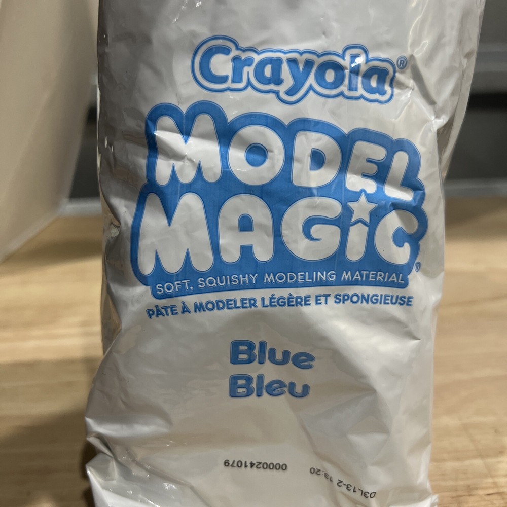 NEW! Crayola (4) 8oz Packs Model Magic Modeling Compound - BL, RD, WT, YL 574415