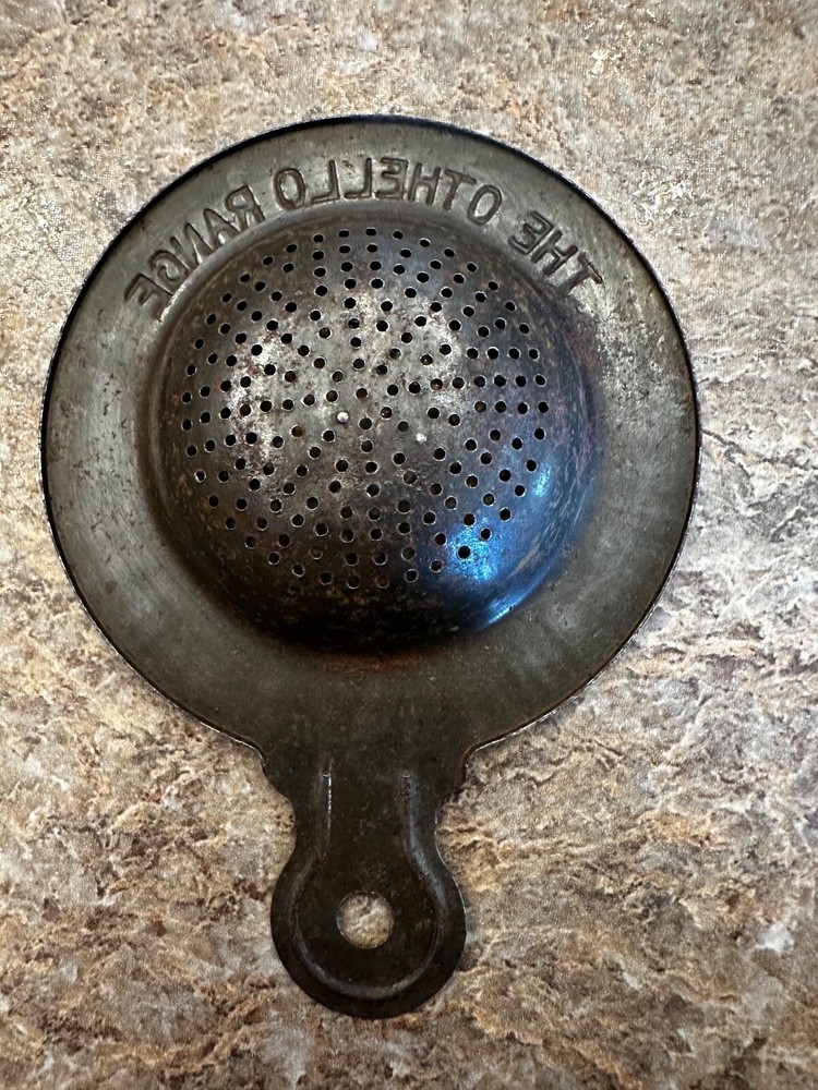 Tin Adv. Egg Separator/Tea Strainer metal antique kitchen THE OTHELLO RANGE