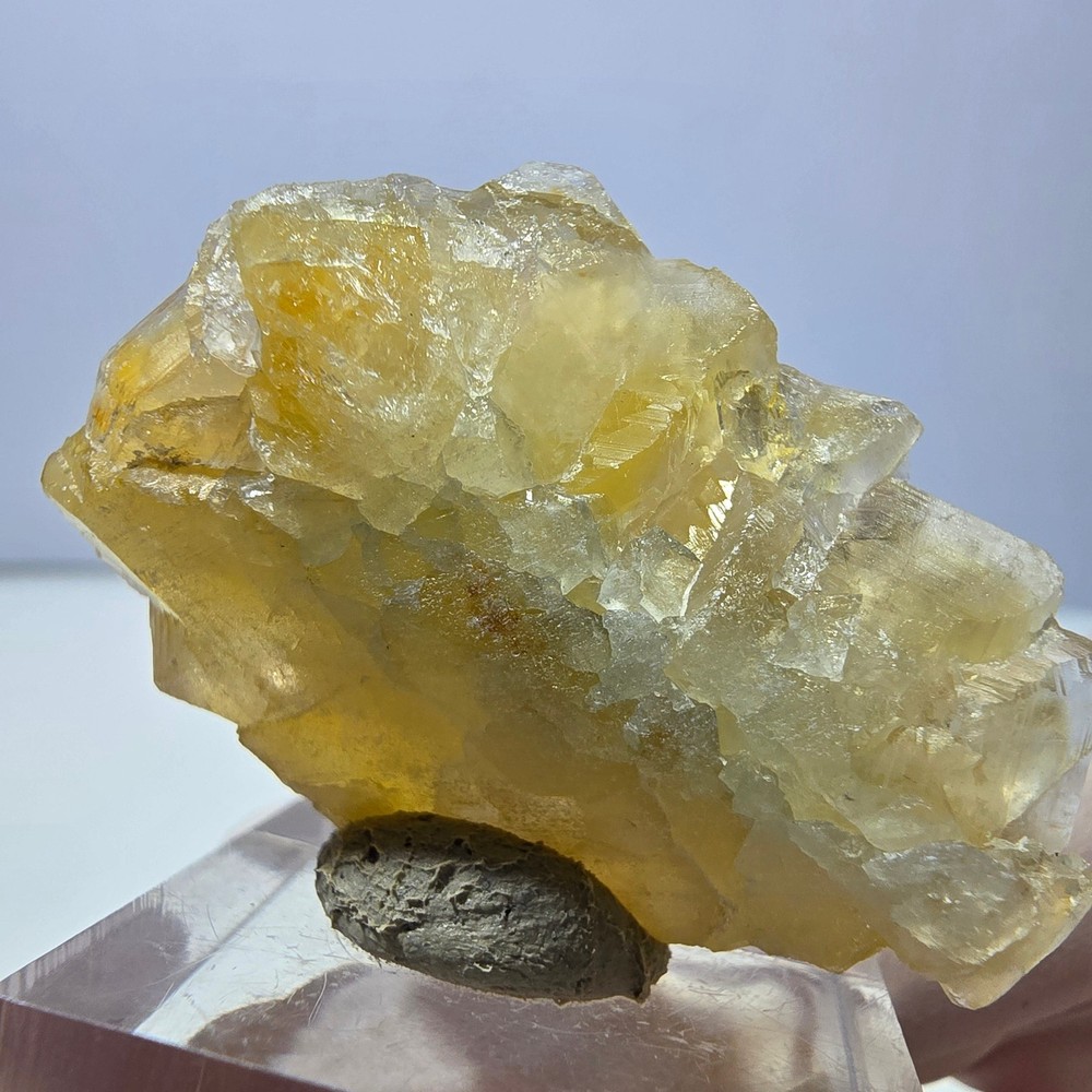 Phantom Fluorite Cube Specimen, yellow Okorusu, Namibia 43*29*17mm