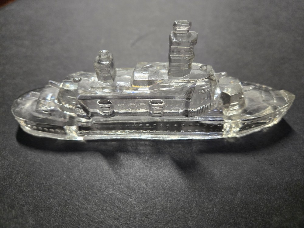 VTG. Victory Clear Glass Battleship Candy Container (top only,) Missing 1 stack