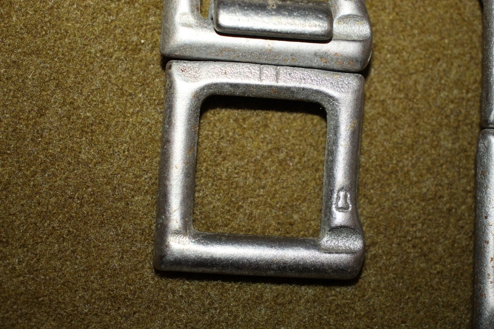 17-Original WW2 German Metal Interlocking Links, Unknown Usage