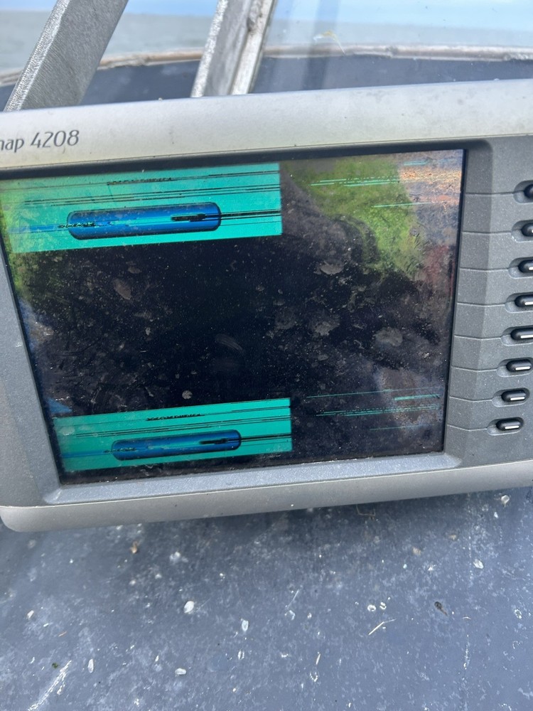Garmin GPSMAP 4208 Chartplotter For Parts