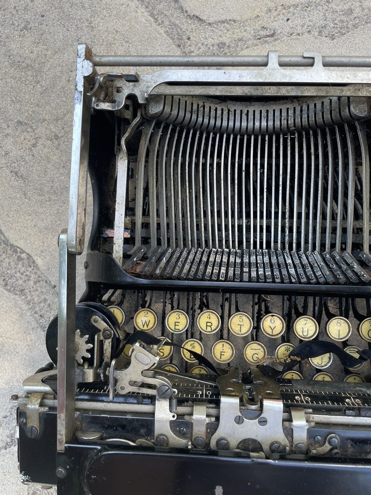 Corona No 3 Special Folding Model Typewriter Ca. 1911