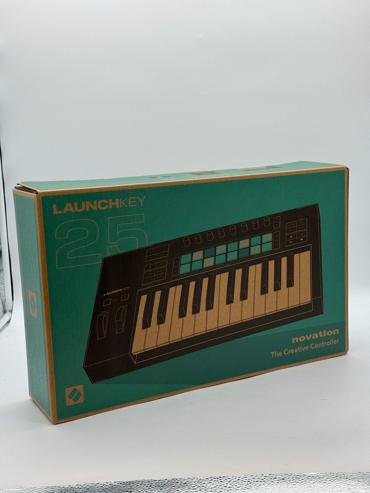 Novation Launchkey 25 MK4 Keyboard Controller - Black - New In Box