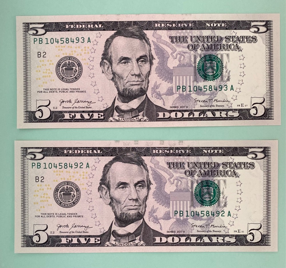 (2) CONSECUTIVE 2017 A $5.00 FEDERAL RESERVE NOTES OFFSET INK TRANSFER ERRORS #1
