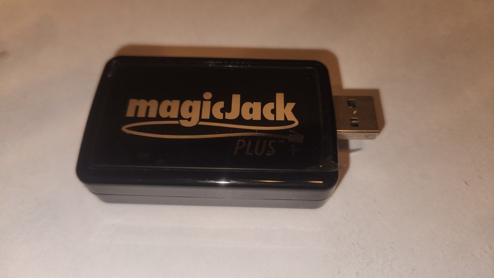 Magic Jack PLUS Free Local Long Distance Calling (UNIT ONLY, NO CABLES)